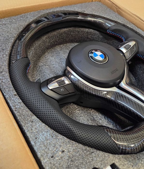 Карбонов волан с дисплей за БМВ Ф30 Ф31 Ф34 Ф32 BMW F30 F31 F32 F34