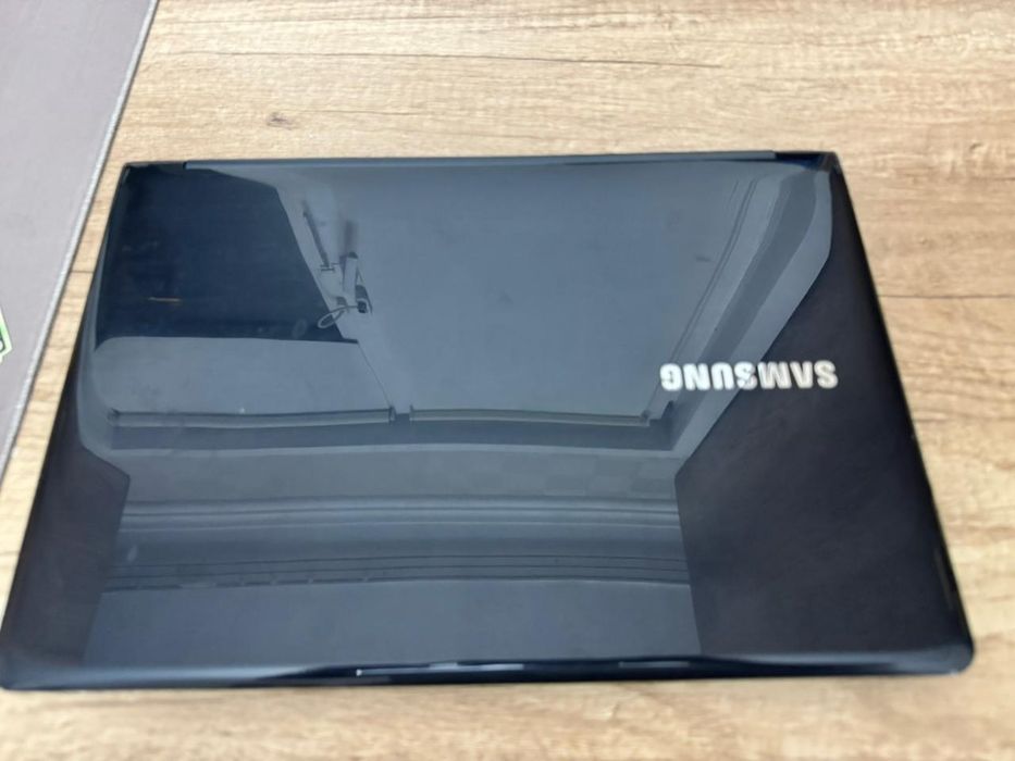 Продам ультрабук Samsung