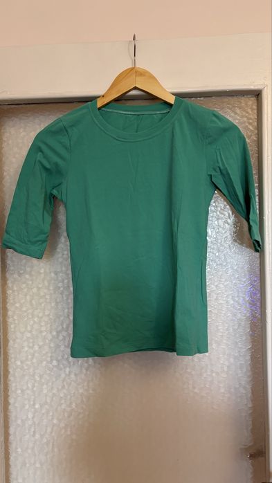 Подарявам! Дамски дрехи р-р С/М