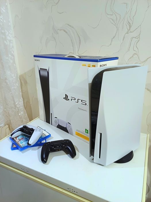 Playstation 5 [fat/825gb]
