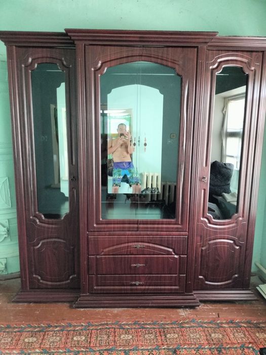 Продается мини стенка