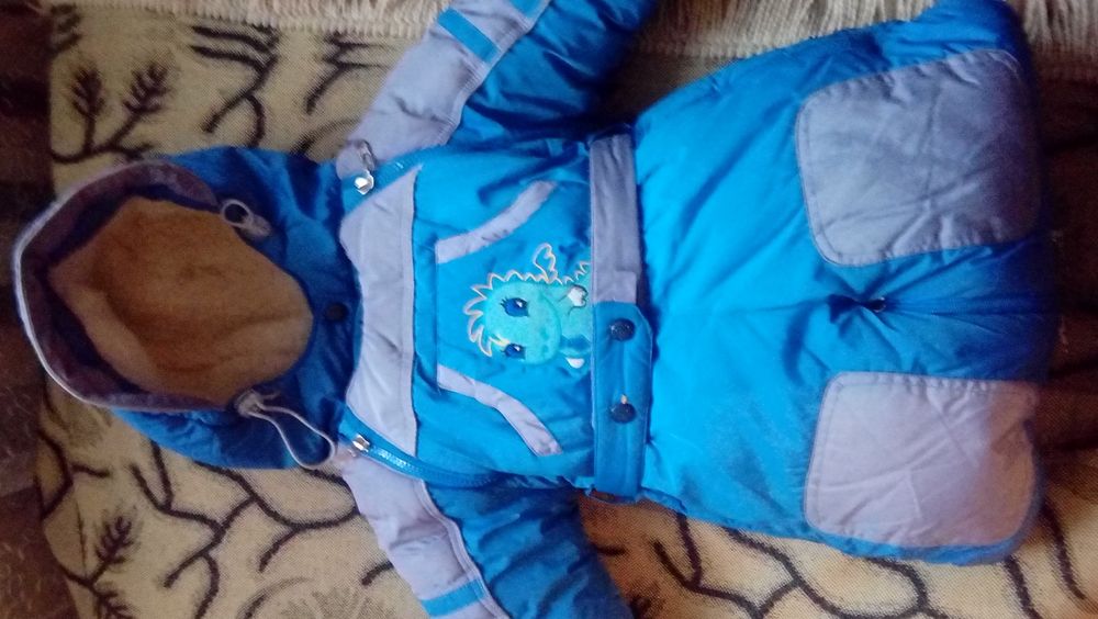 Продаю комбинезончик .