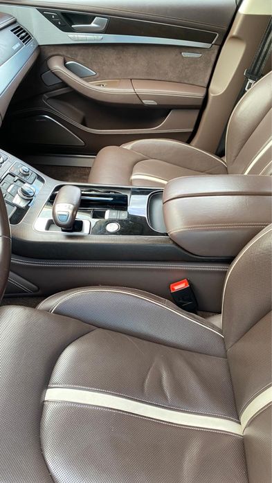 Vand audi a8 2017 sau schimb cu ceva mai nou