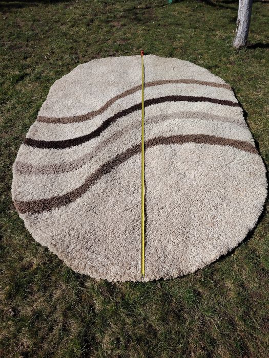 Vând covor oval Majesty  Collections  200x300 cm