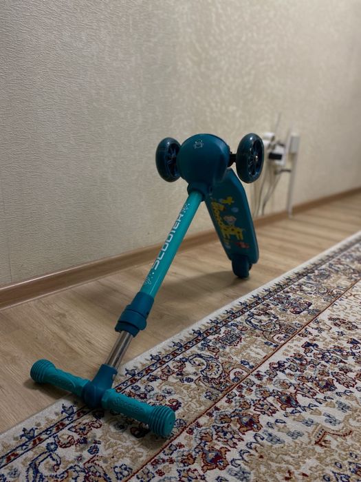 Продаю детский самокат