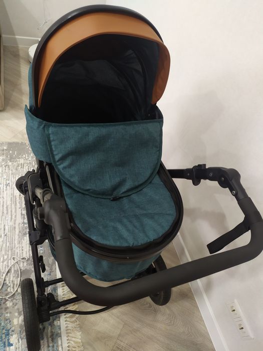 Продам новую коляску