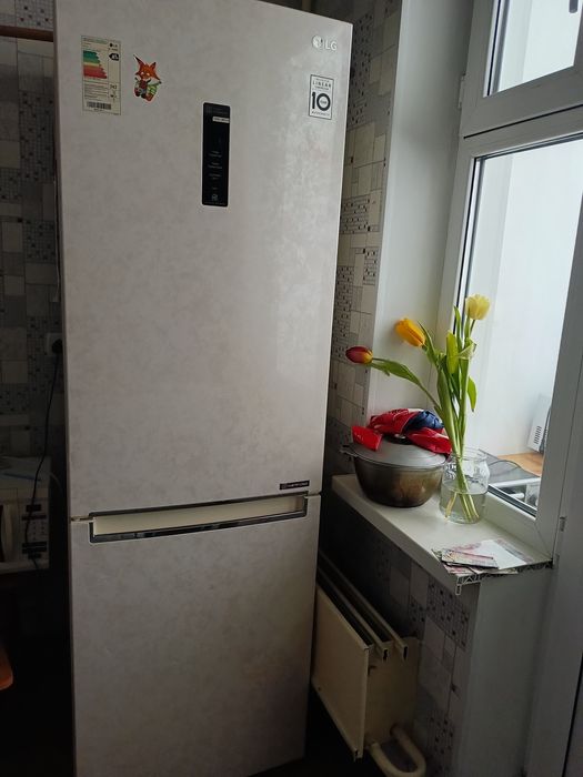 Холодильник сатылады