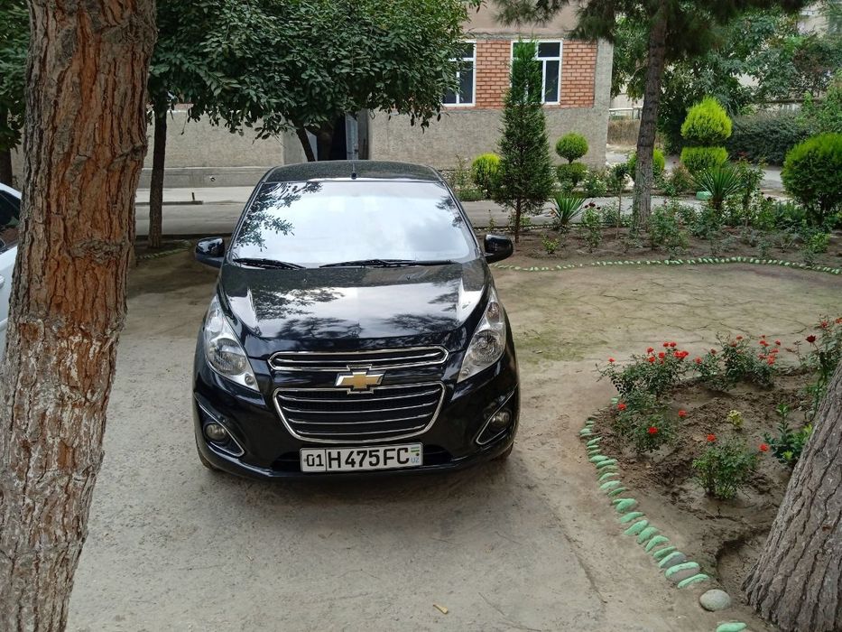 Спарк срочно сотилади