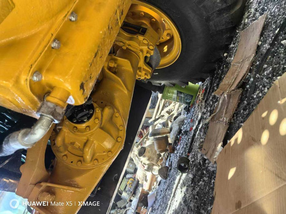 Экскаватор-погрузчик SDLG L953