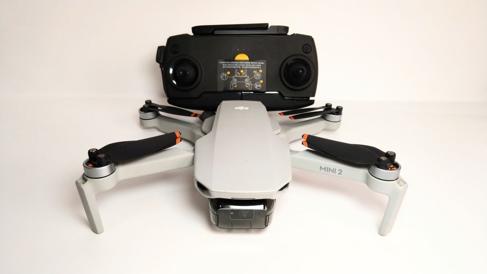 DJI Mini SE квадрокоптер