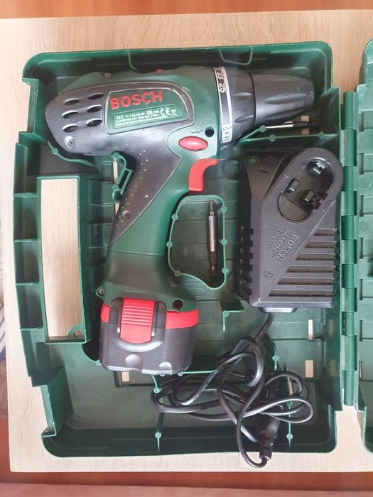kit Bormașină Bosch PSR 9,6 VE-2 + Încărcător original