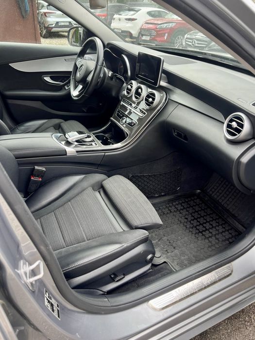Mercedes C class avariat, AVARIATE