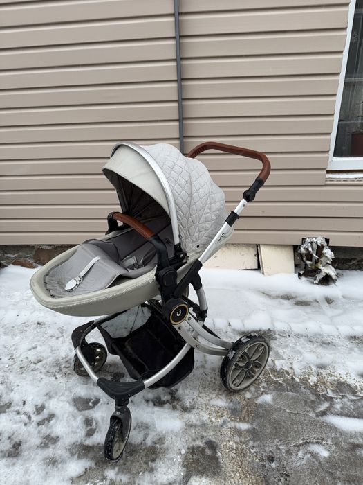 Продам десткую коляску 2в1