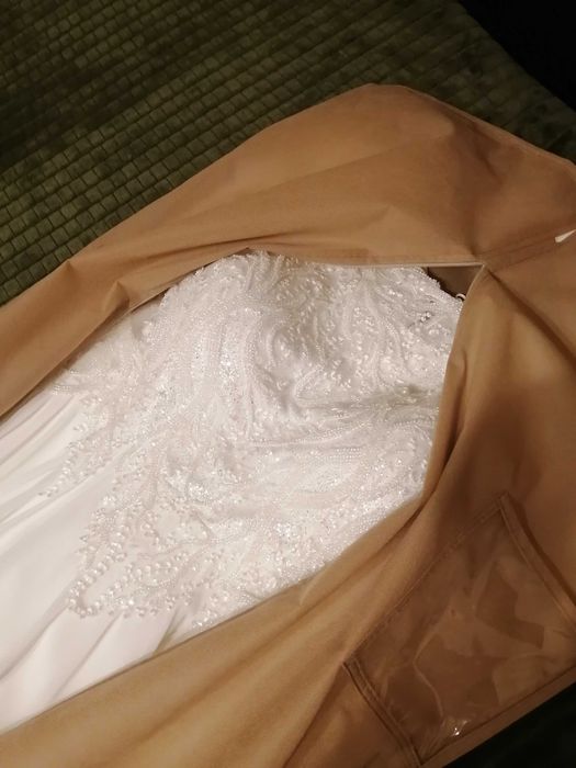 Vând rochie de mireasă