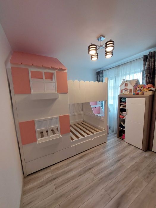 TRANSPORT GRATUIT.Pat tip casuta cod: 2806