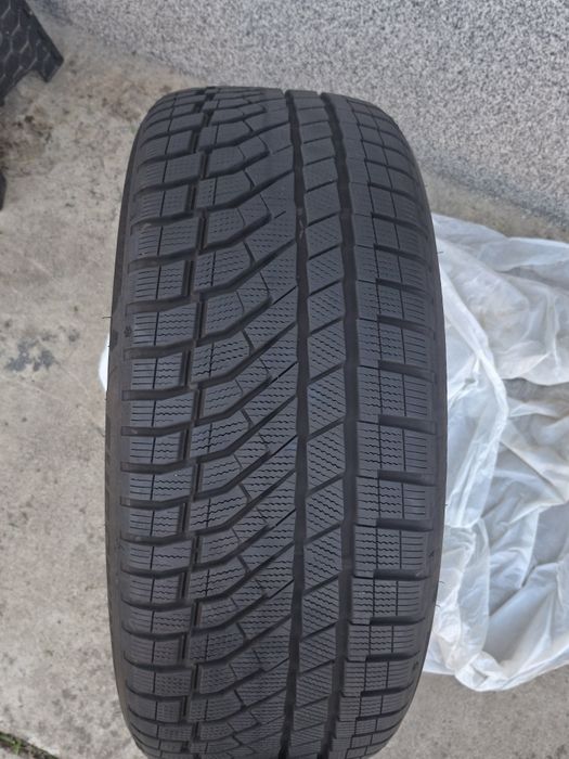 Anvelopă Falken EUROWINTER  245/45 R18 100V M+S – ca nouă