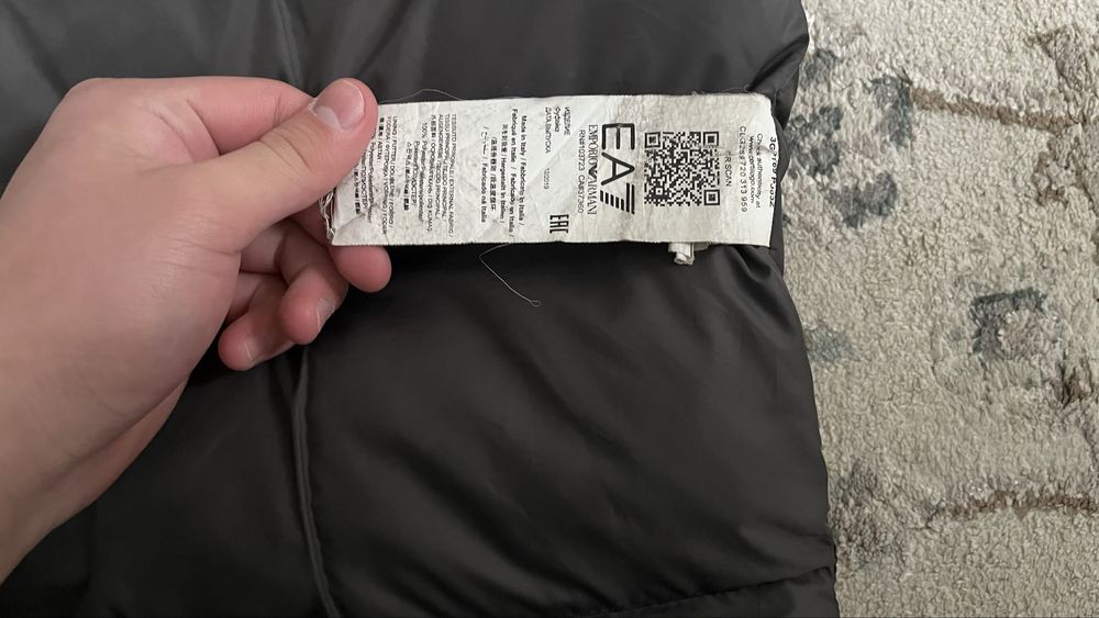 Жилетка EA7 ,темно синея