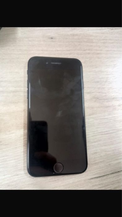 Айфон се 2020 на 128гб