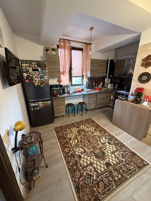 2 camere de vanzare, zona Compozitori, et 3/4