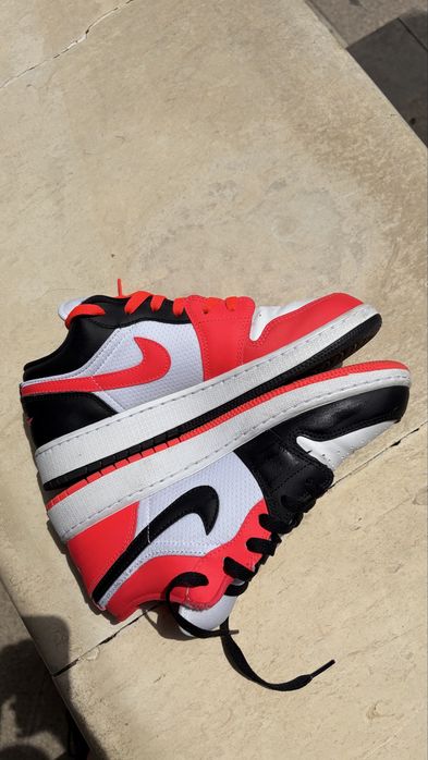 Air Jordan 1 Low GS “Mismatch Chicago”