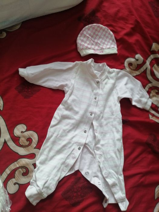 Одежда для девочки новорожденной