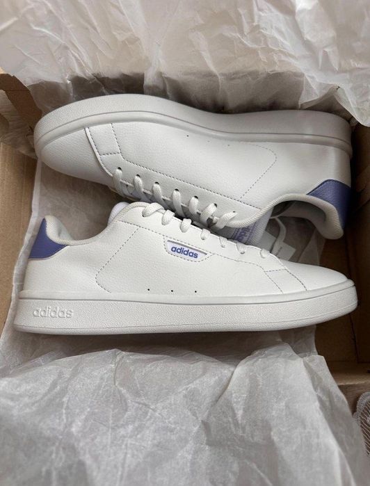 Кроссовки Adidas
