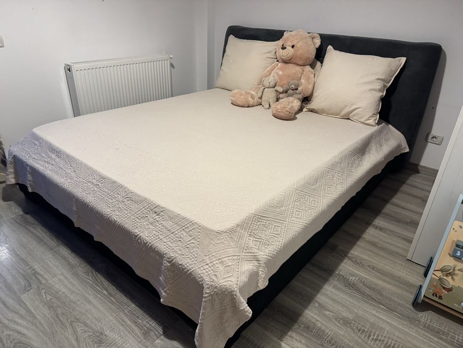 Pat Mob & Deco  180x200 lada depozitare si saltea – stare excelenta