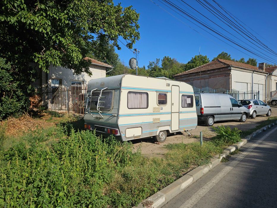 Каравана 4 местна 5900м