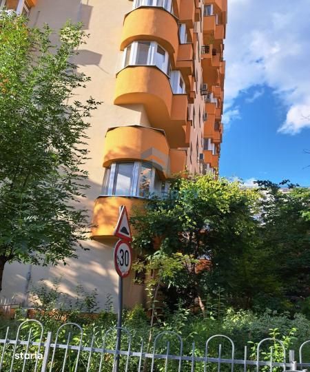 Inchiriere Apartament 3 camere in Nerva Traian, 10 min metrou, LOC DE