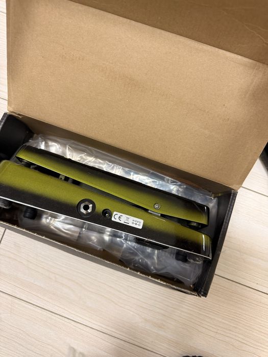 Педаль эффектов для электрогитары