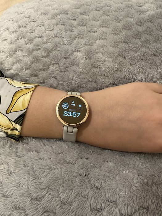 Smartwatch Garmin Lily, gold