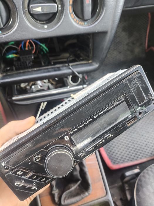 Boss mini магнитола