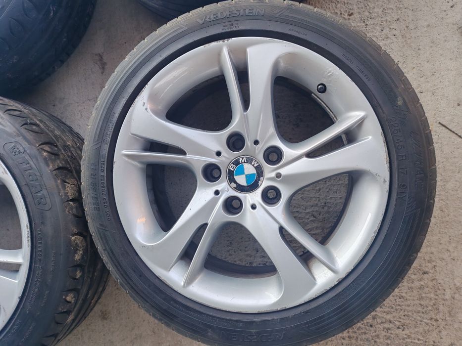 Vând jante BMW style 292 R17