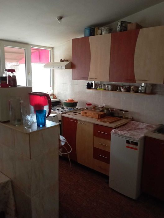 Casa de vânzare Plaiul Vulcănești, 4 camere, preț negociabil