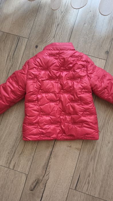 Дрехи на Guess за момиче на 4 години