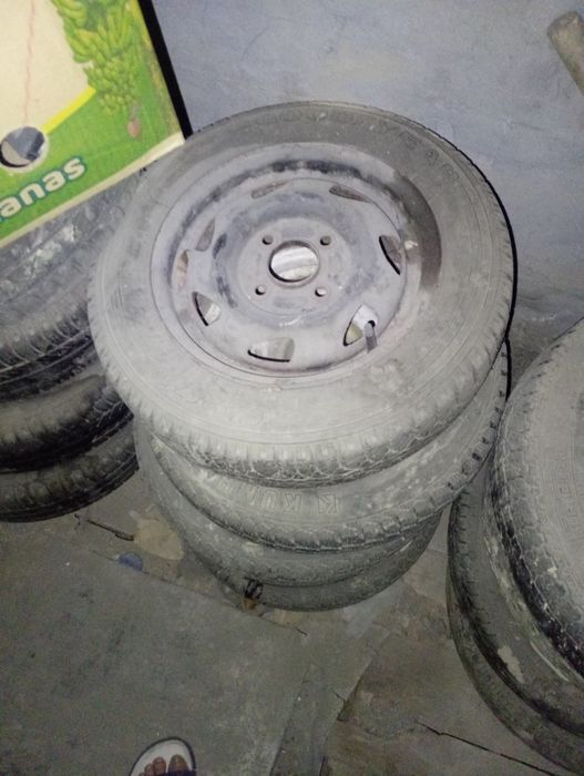 Продаются диски с резиной