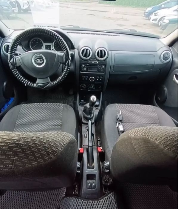 Ларгус 1.6 газ бензин 7 местный