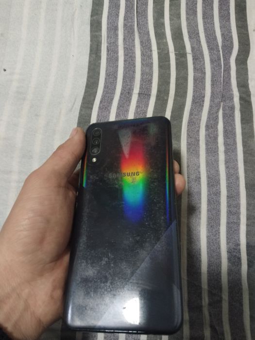 Samsung a30s xolati yaxshi