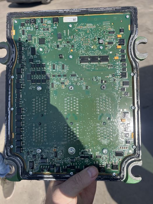 Reparatii Calculatoare motor, borduri,  module utilaje grele, agricole