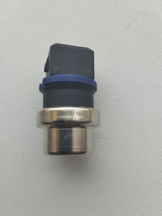 Датчик температуры Ауди,Пассат