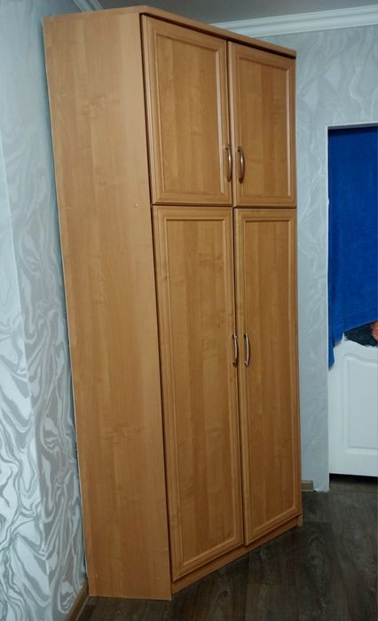 Продается угловой шкаф