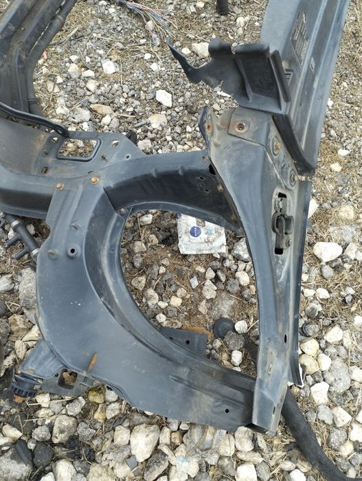 Очиларка (предница) за Mercedes ML W164