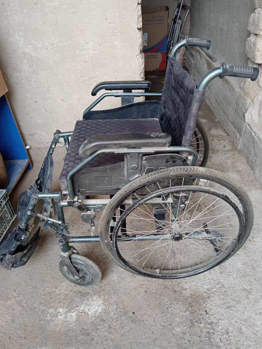 Коляска инвалидов