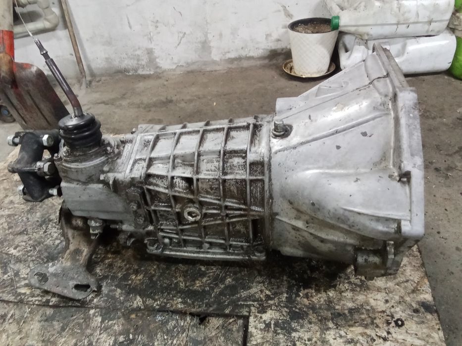 Продам запчасти на Ниву