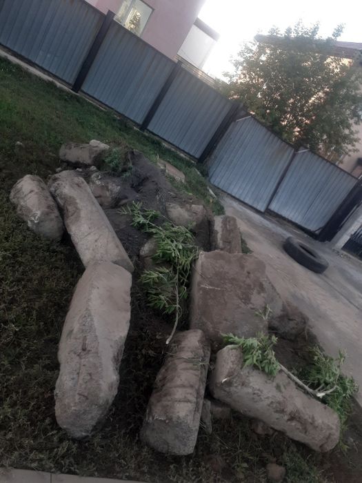 Бетон под фундамент.