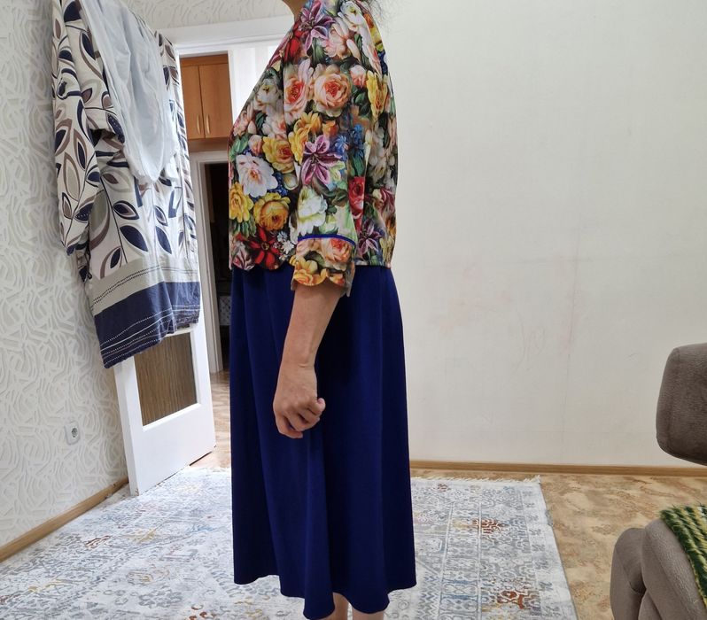 Платье женское продам