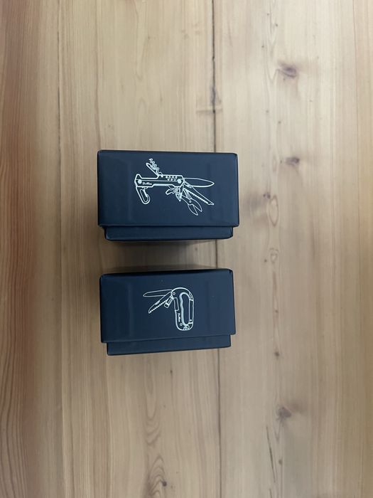 Мултифункционални нож и карабинер Pinitinox