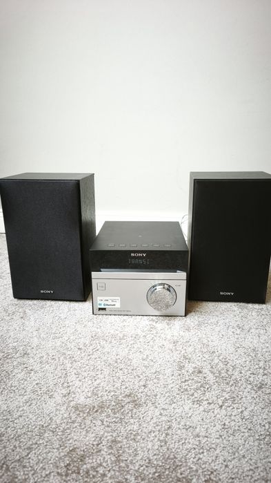 Vând microsistem audio Sony CMT- SBT20 în stare foarte bună