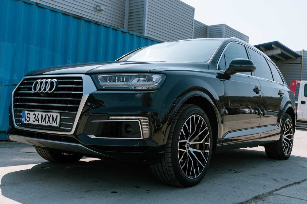 Audi q7 E-tron plug-in hybrid quattro S-line