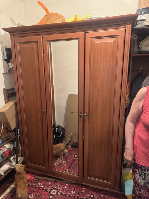 Шкаф для прихожей спальни  200х140